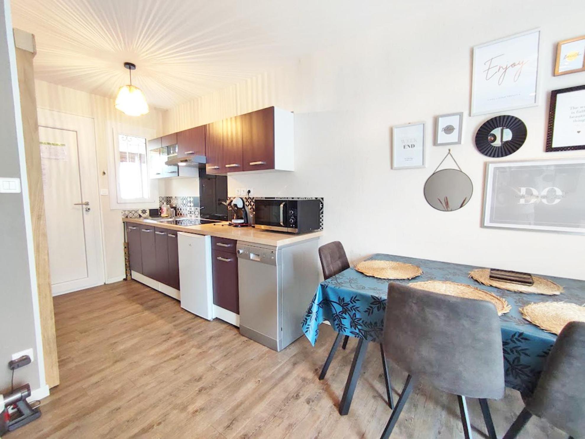 L'Escampette, Duplex T3, Centre Luchon, Wifi, Casier A Skis, 4 Personnes Bagnères-de-Luchon エクステリア 写真
